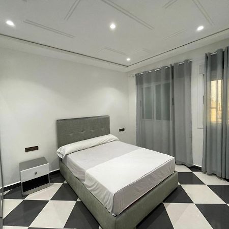 Dina Apartments Фнідк Екстер'єр фото