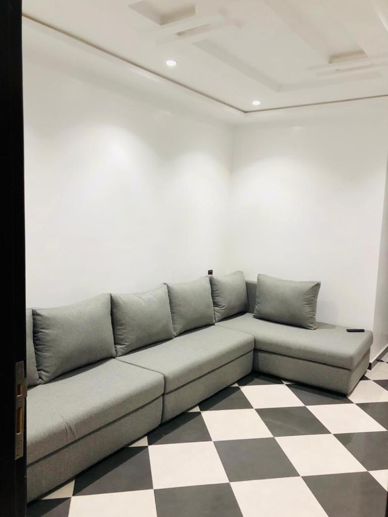 Dina Apartments Фнідк Екстер'єр фото