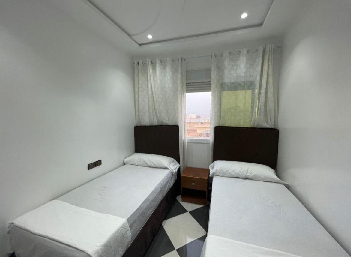 Dina Apartments Фнідк Екстер'єр фото