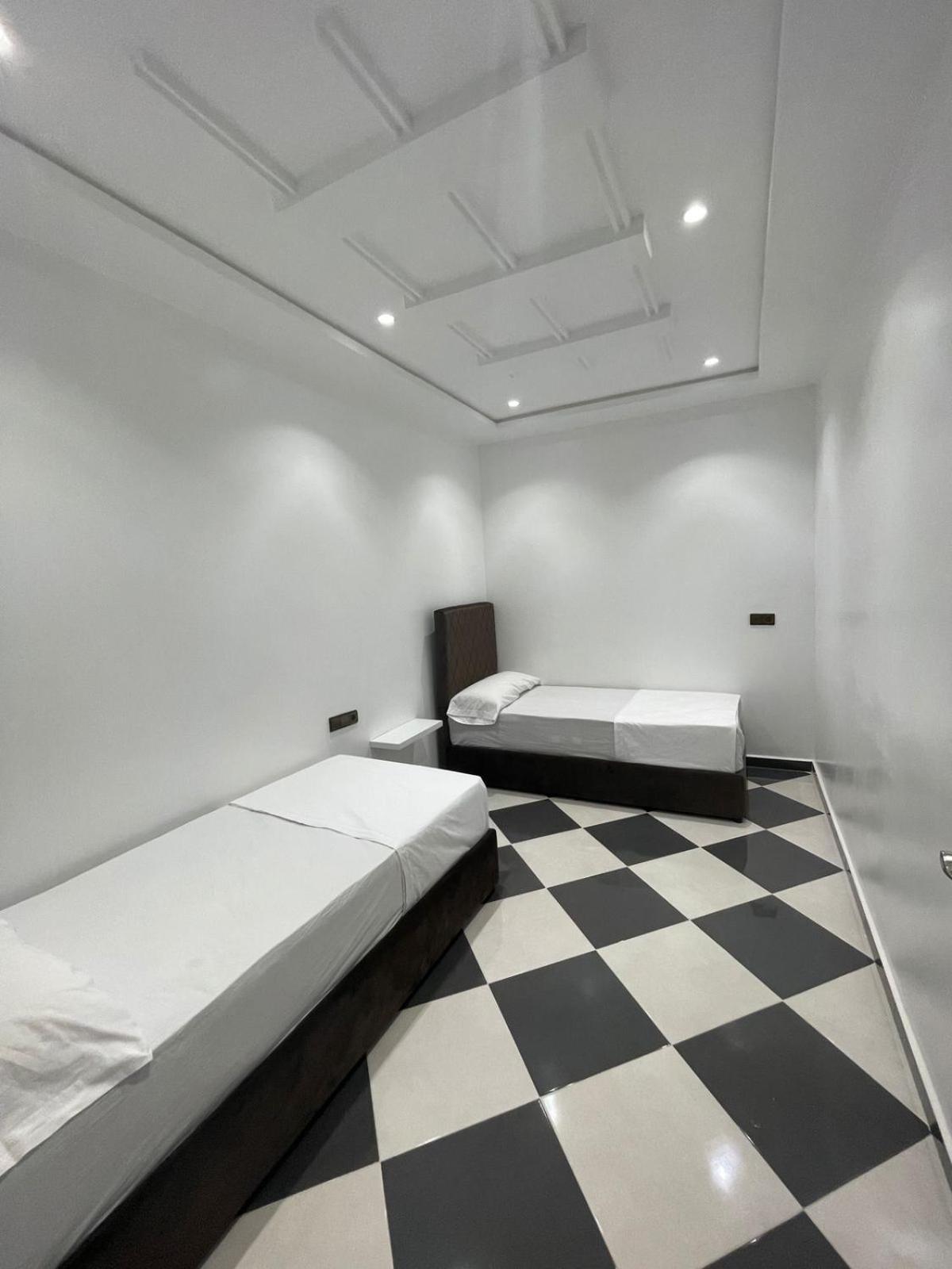 Dina Apartments Фнідк Екстер'єр фото