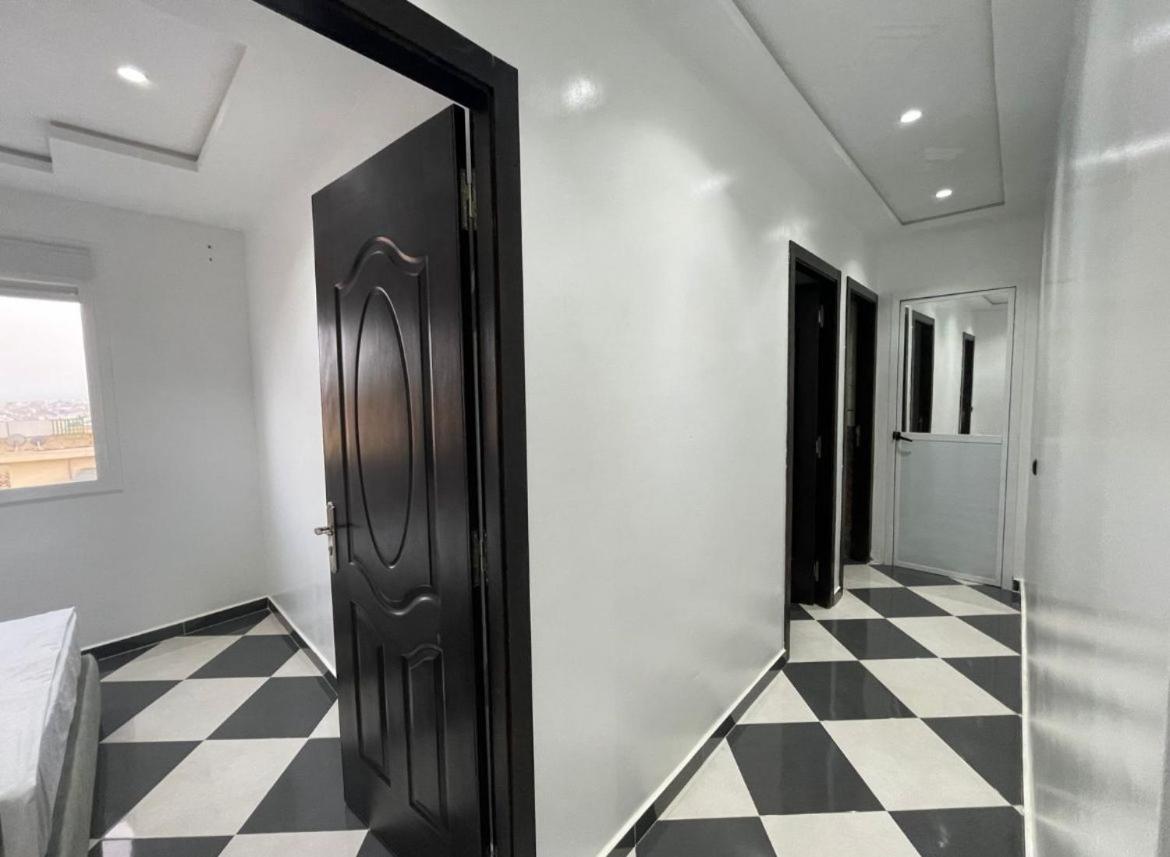Dina Apartments Фнідк Екстер'єр фото