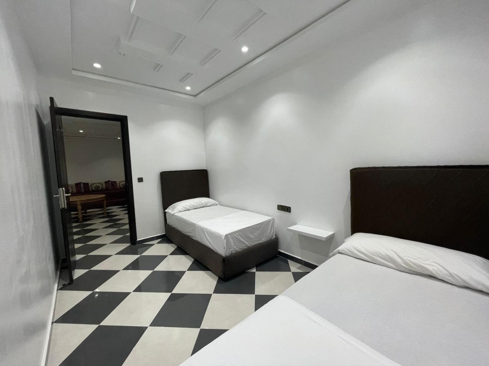 Dina Apartments Фнідк Екстер'єр фото