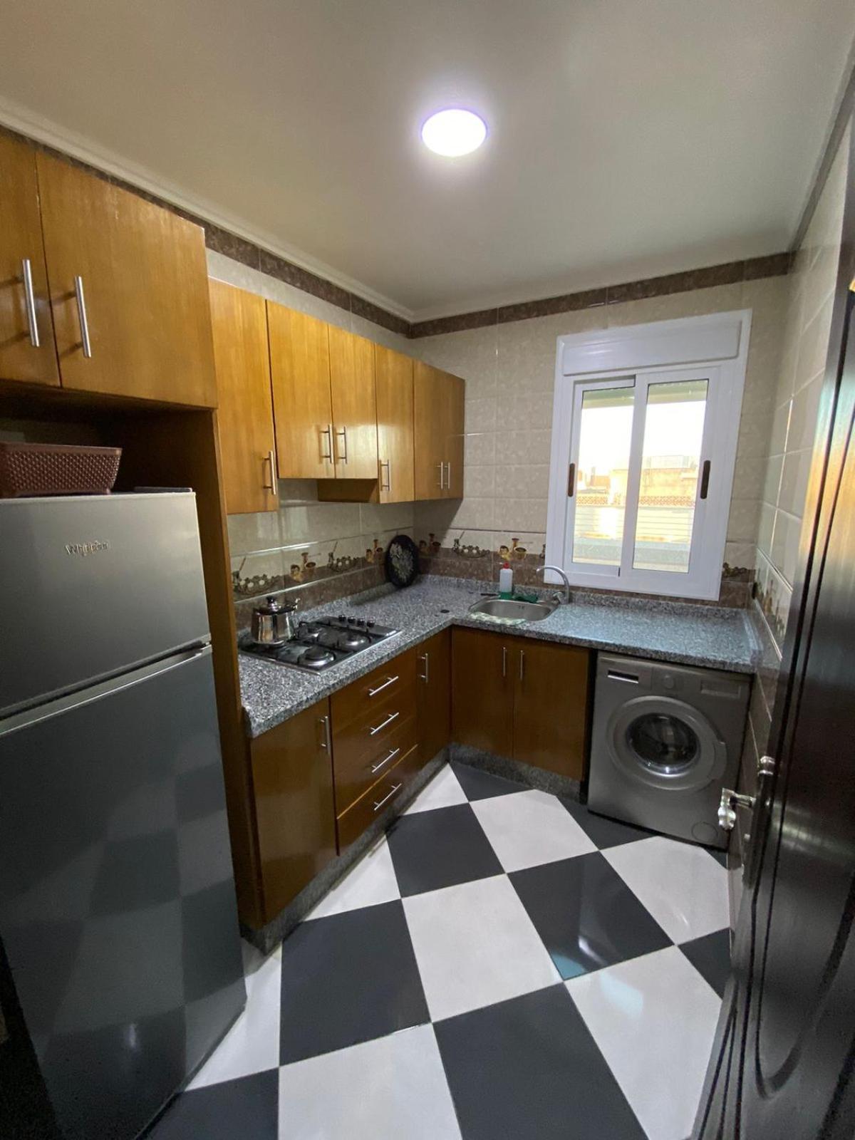 Dina Apartments Фнідк Екстер'єр фото