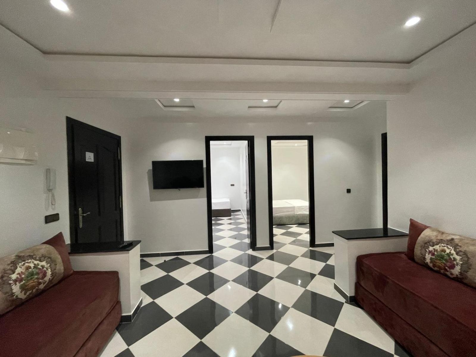 Dina Apartments Фнідк Екстер'єр фото