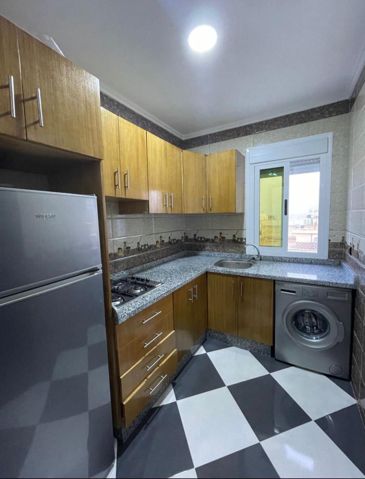 Dina Apartments Фнідк Екстер'єр фото