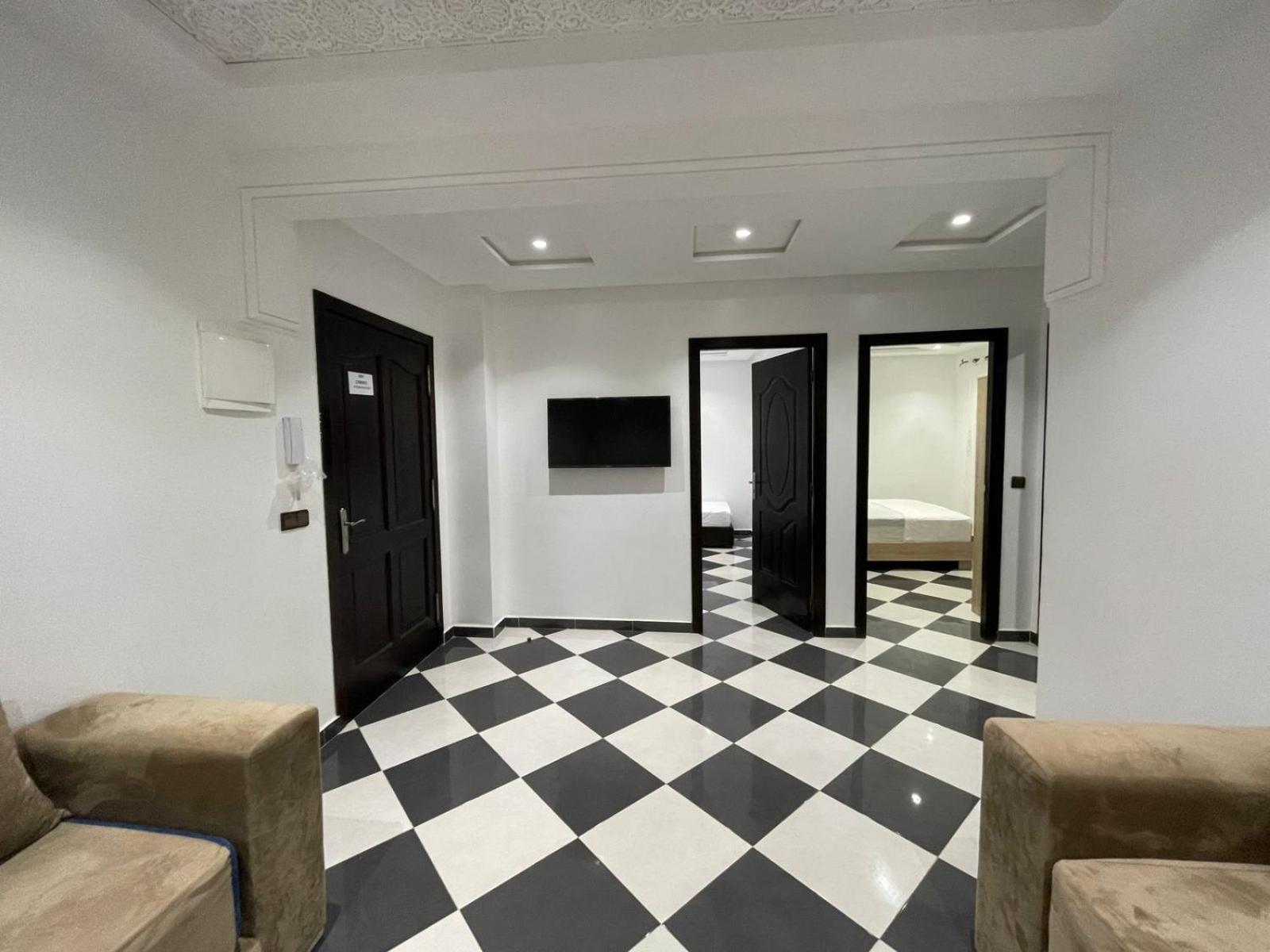 Dina Apartments Фнідк Екстер'єр фото