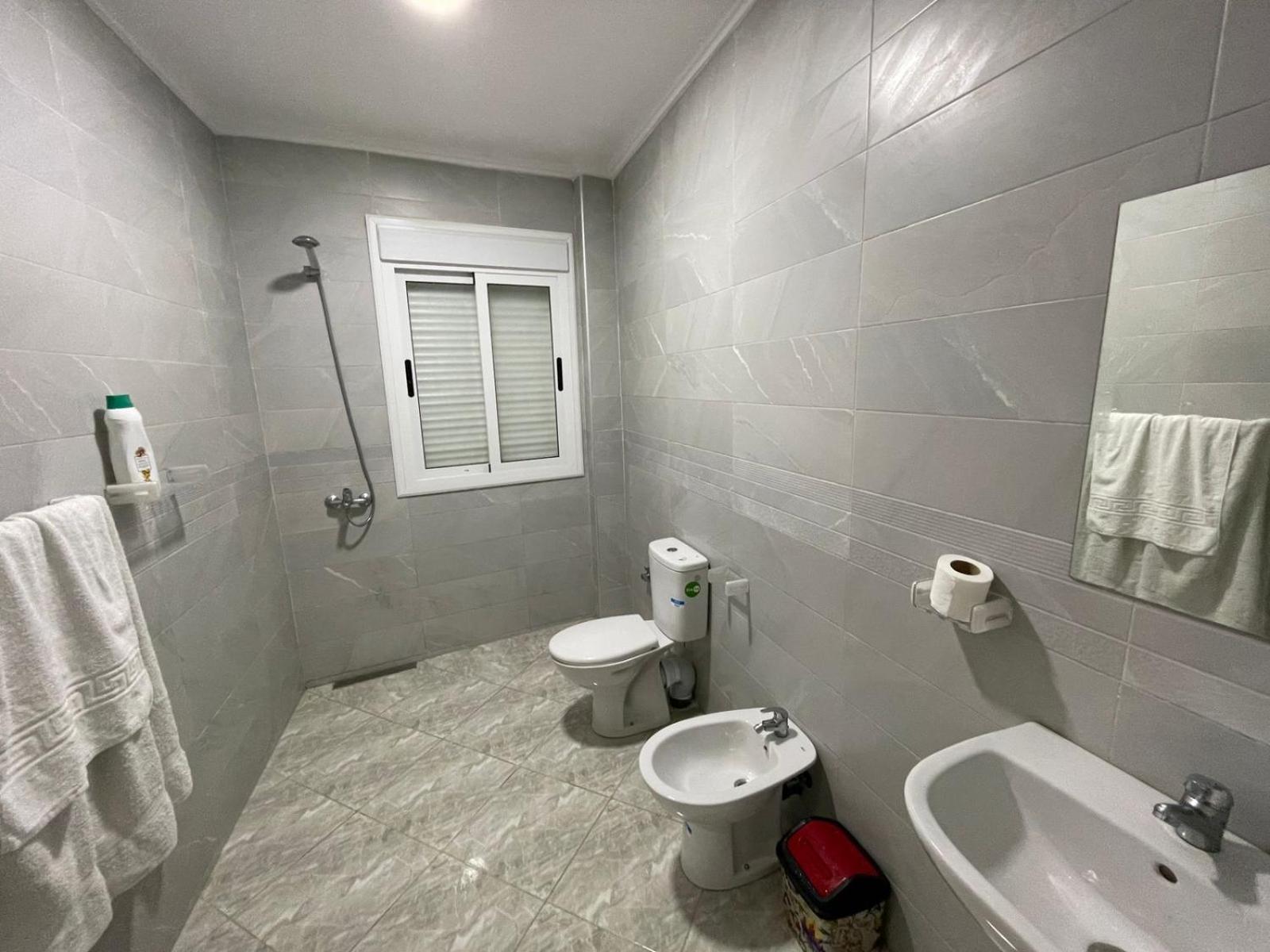Dina Apartments Фнідк Екстер'єр фото